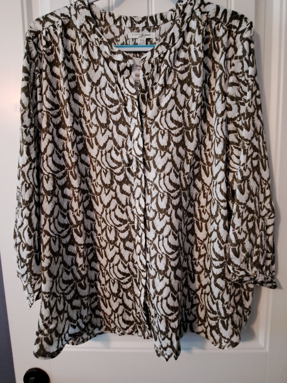 Jachs Printed Button-Front Blouse in White and Olive Green